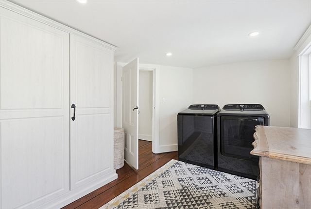 122 Great Plain Ave, Wellesley, MA 02482