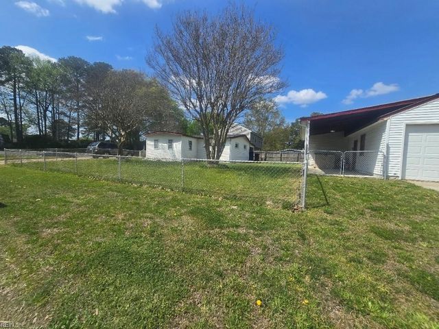 1505 Sparrow RD, Chesapeake, VA 23325