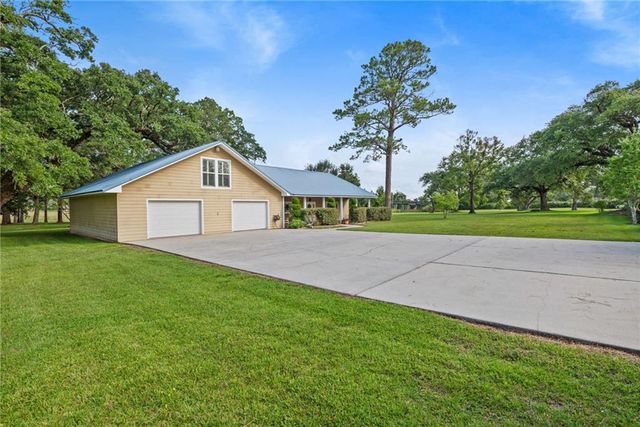 15025 Bellingrath Road, Coden, AL 36523