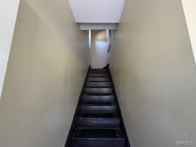 5651 Wells Avenue, St Louis, MO 63112