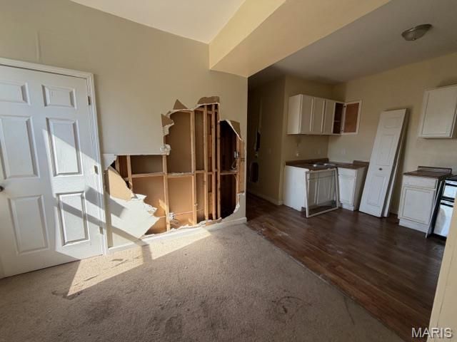 5651 Wells Avenue, St Louis, MO 63112