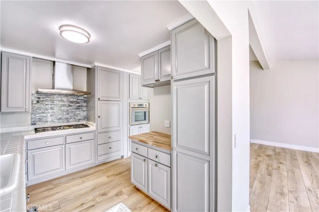 2315 Eastbluff, Newport Beach, CA 92660