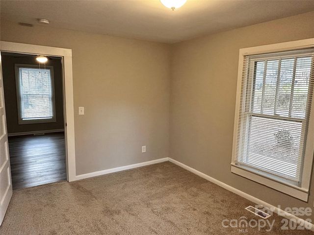 411 W 10th Street, Kannapolis, NC 28081