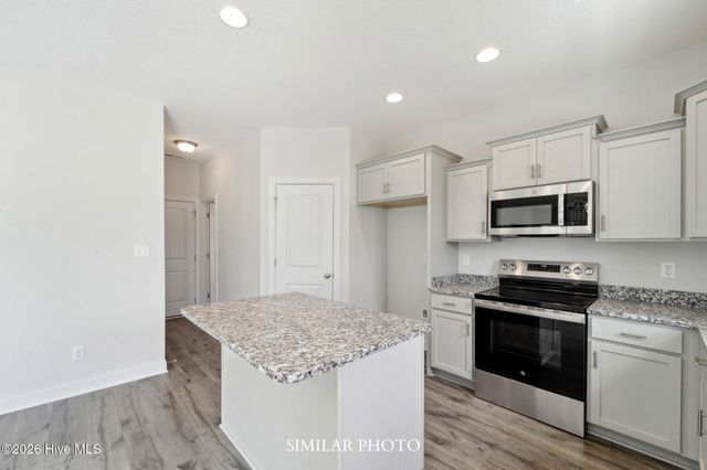 1864 Olde Towne Pointe Boulevard, Jacksonville, NC 28546