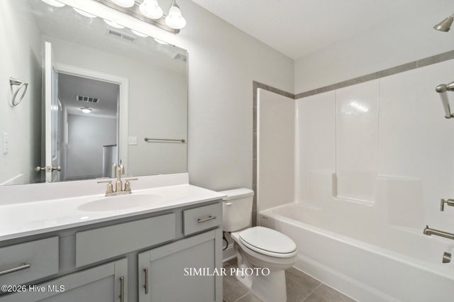 1864 Olde Towne Pointe Boulevard, Jacksonville, NC 28546