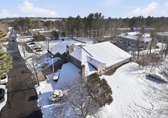 15 Fieldstone Drive, Londonderry, NH 03053