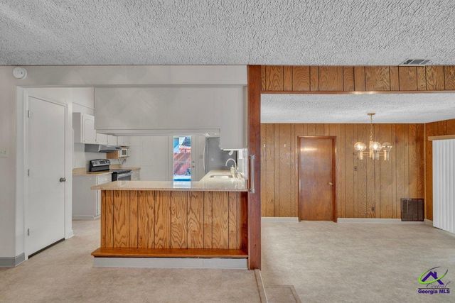 216 Pine Valley Drive, Warner Robins, GA 31088