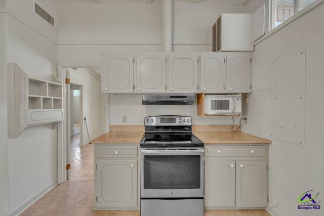 216 Pine Valley Drive, Warner Robins, GA 31088