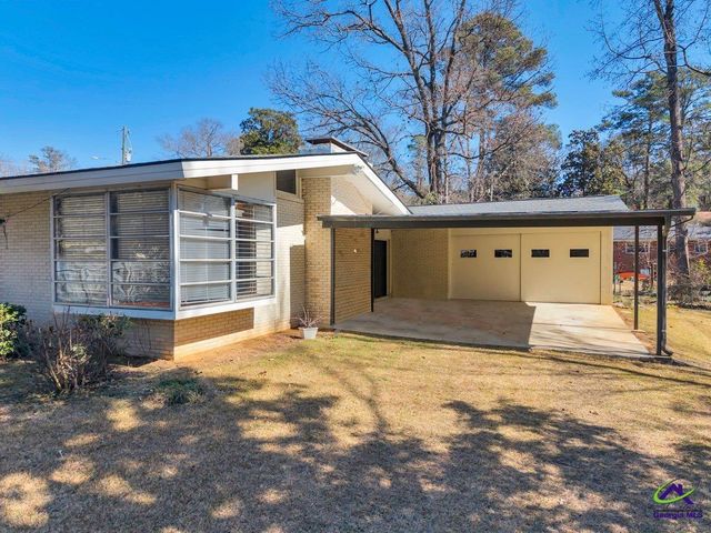 216 Pine Valley Drive, Warner Robins, GA 31088