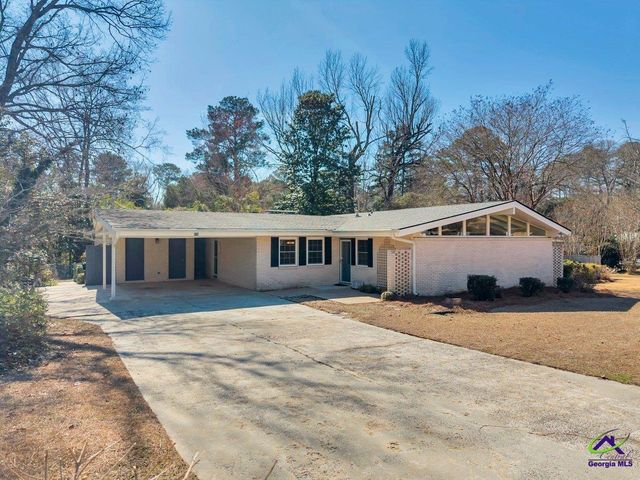 216 Pine Valley Drive, Warner Robins, GA 31088