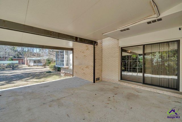 216 Pine Valley Drive, Warner Robins, GA 31088