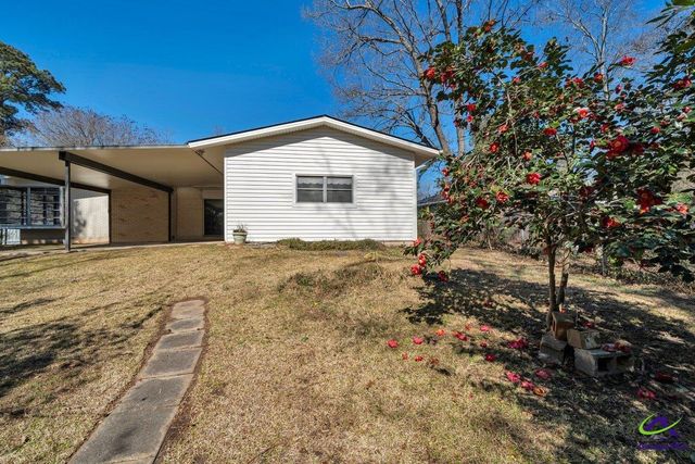 216 Pine Valley Drive, Warner Robins, GA 31088