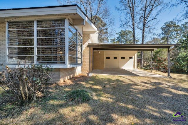 216 Pine Valley Drive, Warner Robins, GA 31088