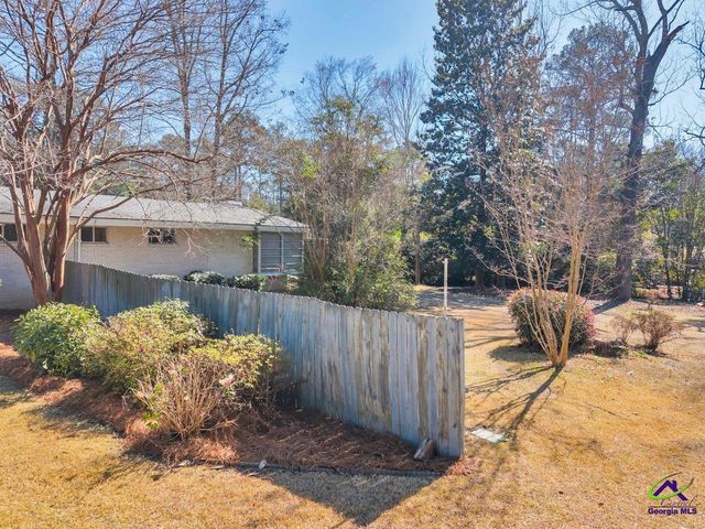 216 Pine Valley Drive, Warner Robins, GA 31088