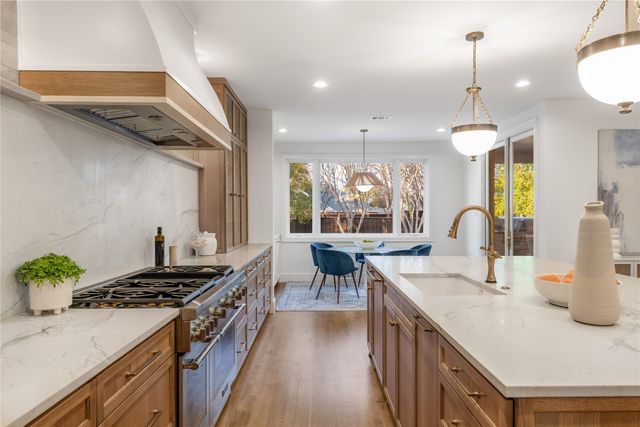 5425 Springmeadow Drive, Dallas, TX 75229