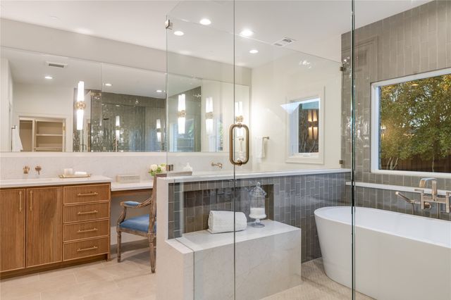 5425 Springmeadow Drive, Dallas, TX 75229