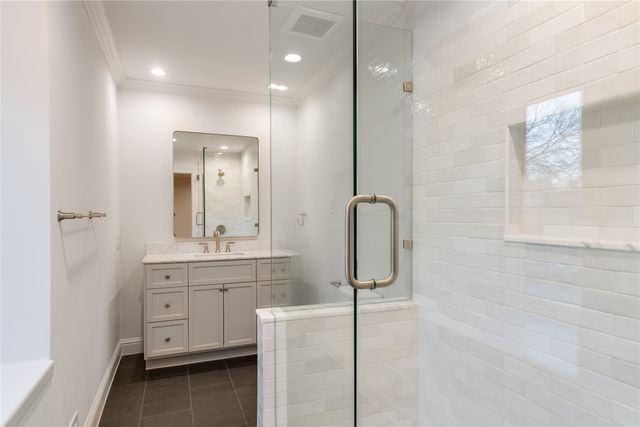 5425 Springmeadow Drive, Dallas, TX 75229