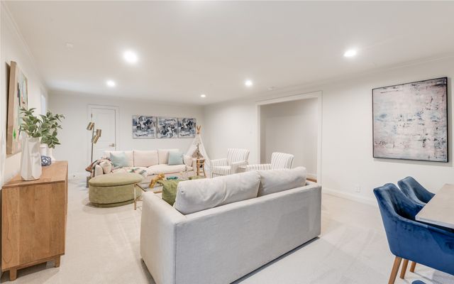 5425 Springmeadow Drive, Dallas, TX 75229