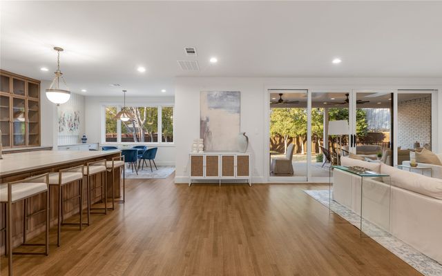 5425 Springmeadow Drive, Dallas, TX 75229