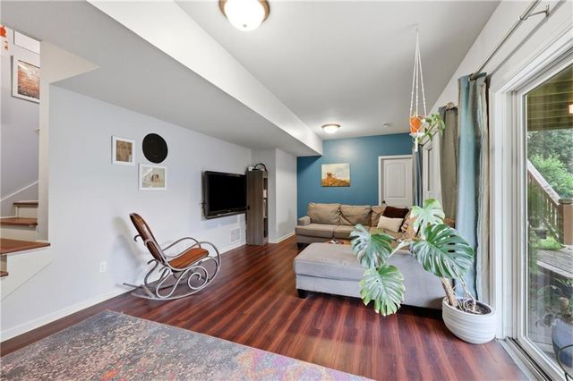 7361 N Congress Avenue, Kansas City, MO 64152