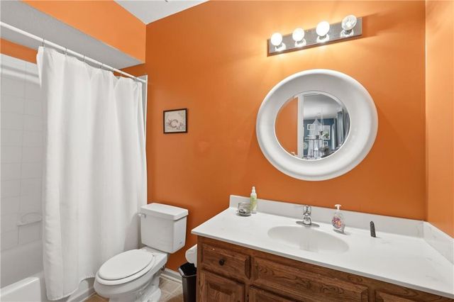 7361 N Congress Avenue, Kansas City, MO 64152