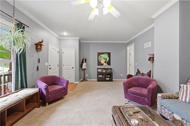 7361 N Congress Avenue, Kansas City, MO 64152
