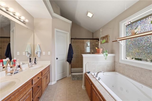 7361 N Congress Avenue, Kansas City, MO 64152