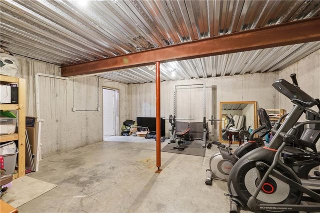 7361 N Congress Avenue, Kansas City, MO 64152