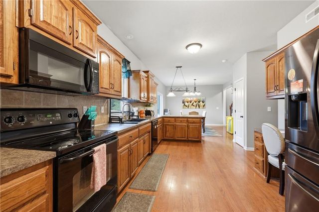 7361 N Congress Avenue, Kansas City, MO 64152