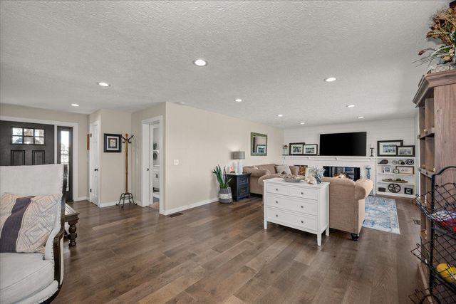 9307 E Morgan Rd, Spokane, WA 99217