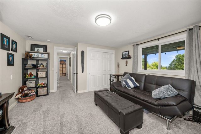 9307 E Morgan Rd, Spokane, WA 99217