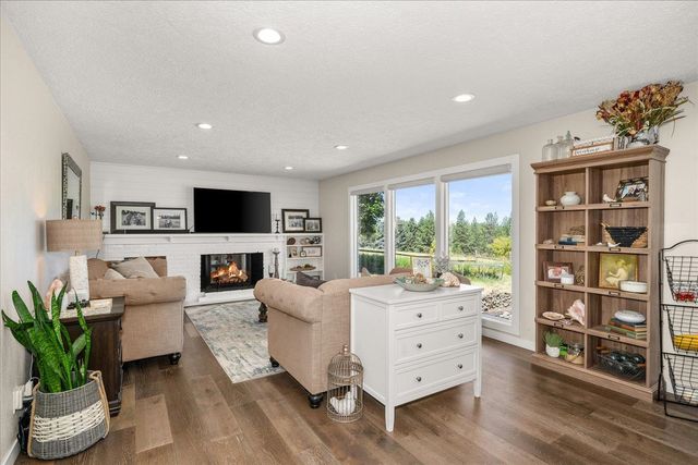 9307 E Morgan Rd, Spokane, WA 99217