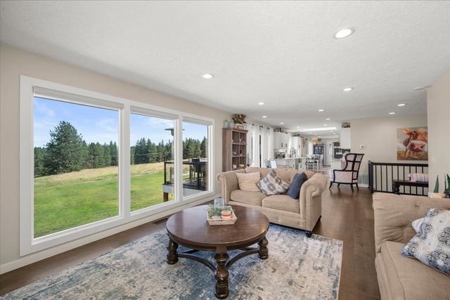 9307 E Morgan Rd, Spokane, WA 99217