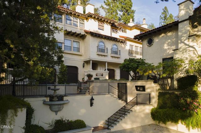 52 N Arroyo Boulevard, Pasadena, CA 91105