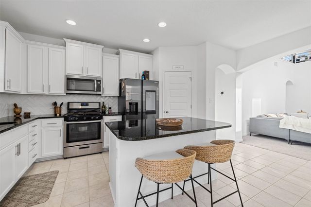 424 Arrowhead Vine ST, Leander, TX 78641