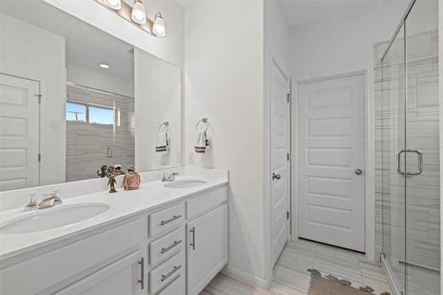 424 Arrowhead Vine ST, Leander, TX 78641