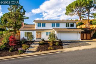 135 Calle La Mesa, Moraga, CA 94556