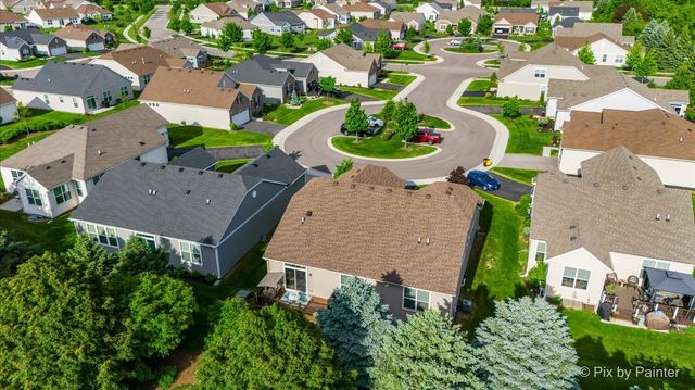 11995 Robb Court, Huntley, IL 60142