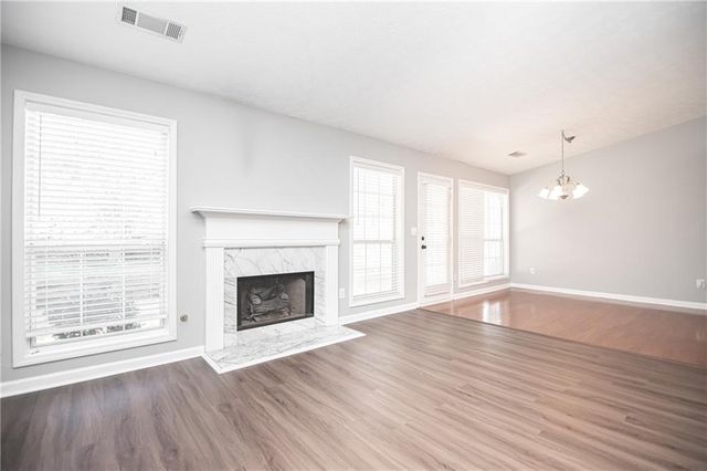 907 Ashley Crossing Lane, Lawrenceville, GA 30043