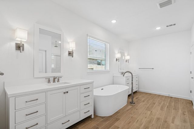 11714 Old Fashion Circle, Mont Belvieu, TX 77535