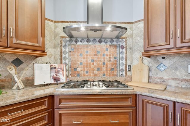 7320 Duncans Ridge Way, Fuquay Varina, NC 27526