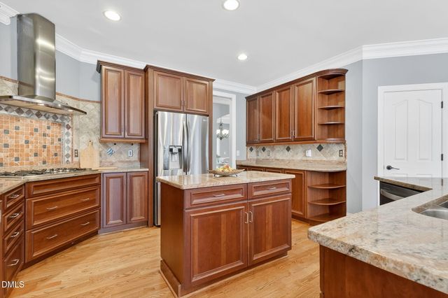 7320 Duncans Ridge Way, Fuquay Varina, NC 27526