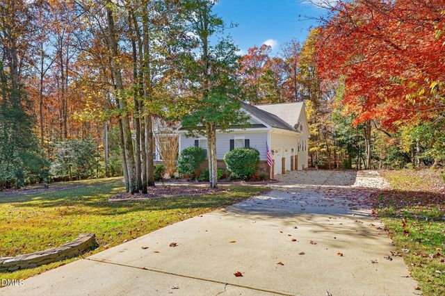 7320 Duncans Ridge Way, Fuquay Varina, NC 27526