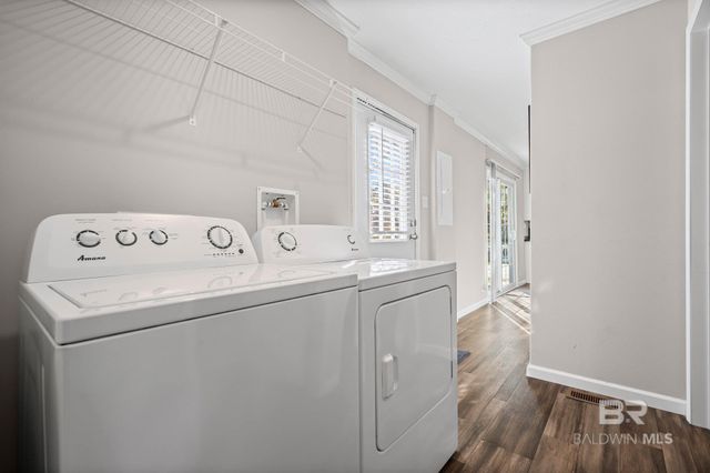 1325 Ridgewood Drive, Lillian, AL 36549