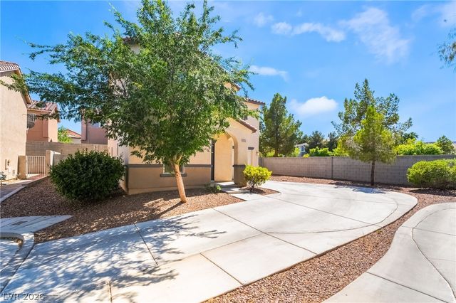 8995 Leaping Pad Court, Las Vegas, NV 89148
