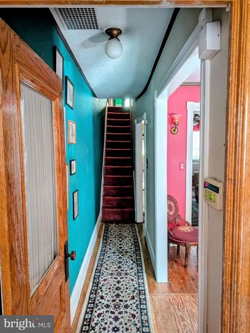 8 JERSEY ST, Trenton, NJ 08611