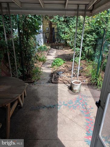 8 JERSEY ST, Trenton, NJ 08611