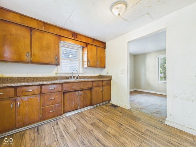 2608 E 7th Street, Anderson, IN 46012