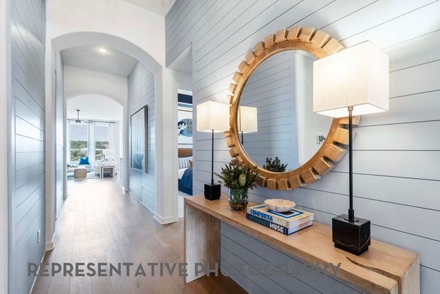 7828 Pondview Lane, Fort Worth, TX 76123