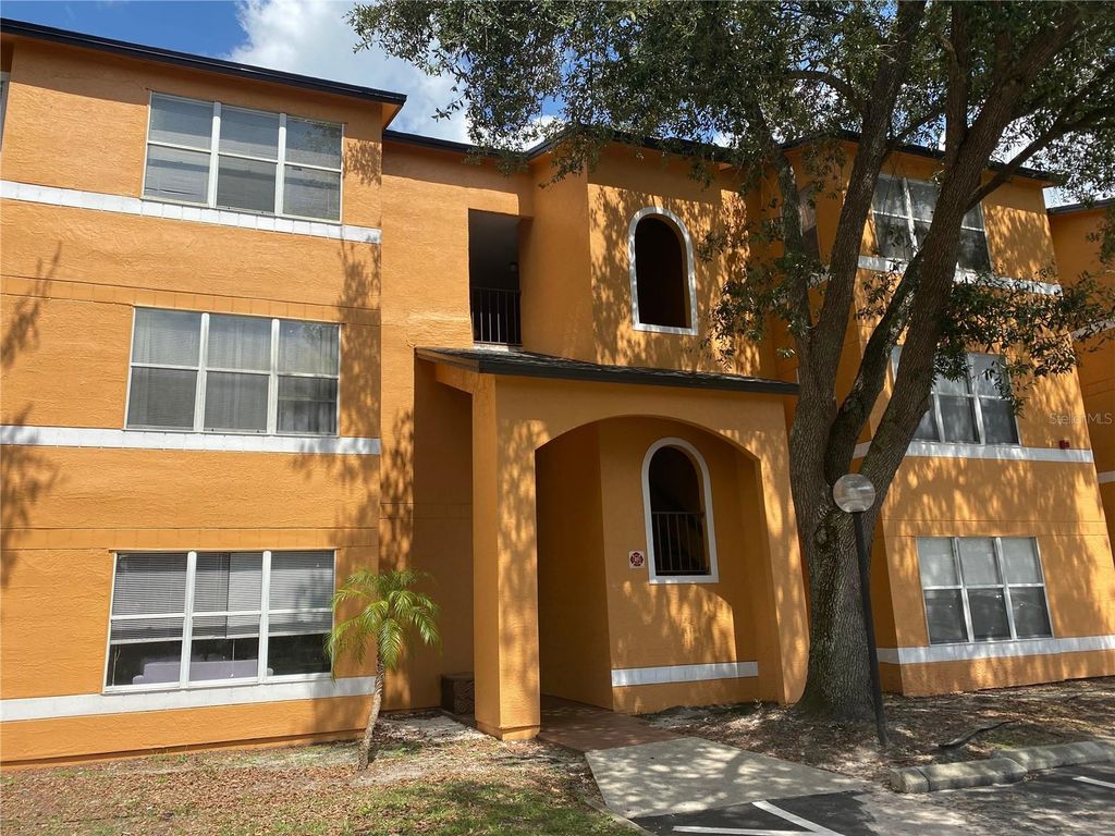 4532 COMMANDER DRIVE 2131, Orlando, FL 32822